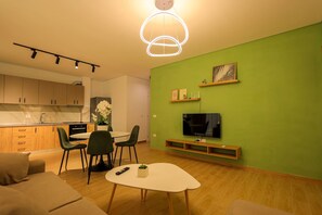 TV - SanPietro Vacation Apartment 039 (Durrës)