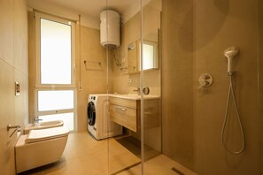 Bathroom - SanPietro Vacation Apartment 037 (Durrës)