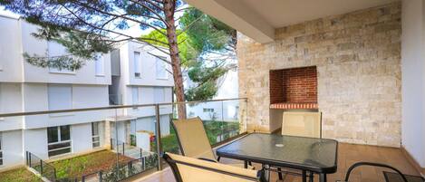 屋外ダイニングエリア