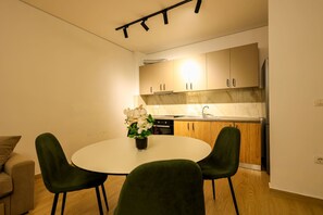 Private kitchen - SanPietro Vacation Apartment 033 (Durrës)