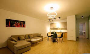 TV - SanPietro Vacation Apartment 033 (Durrës)