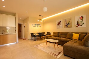 TV - SanPietro Vacation Apartment 034 (Durrës)