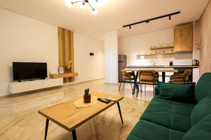 TV - SanPietro Vacation Apartment 035 (Durrës)