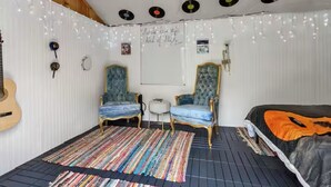 Interior - Musician’s Glamping Cabin Near Allegany State Park & Ellicottville (Hinsdale)