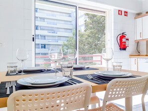Dining - Por do Sol Dourado | T2 HsRentals Vilamarina (Vilamoura)