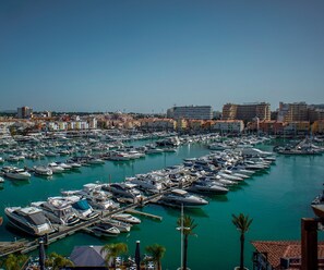 Marina - Penthouse Triplex com Jacuzzi |T3 HsRentals Vilama (Vilamoura)