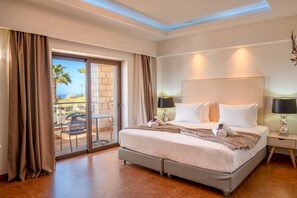3 bedrooms, iron/ironing board, free WiFi, bed sheets - Bliss Villa 2 with private swimming pool (Anissaras)