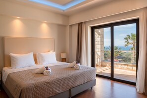 3 bedrooms, iron/ironing board, free WiFi, bed sheets - Bliss Villa 4 with private swimming pool (Anissaras)