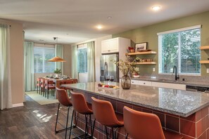 Private kitchen - Sandstone Social House: Private Desert Oasis w/ Luxe Arcade Lounge (Indio)