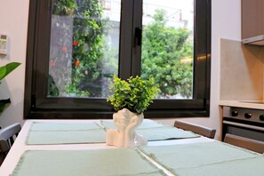 Dining - No 1 - Theo Apartment one bedroom ground floor (Athina)