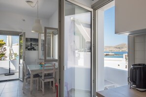 Interior - Seaview house , 2' from the town (Naousa)