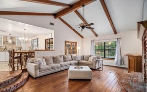 Immagine non classificata, 2 di 27, pulsante