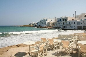 Beach - Menta I, in the heart of Naousa/free parking,Paros (Naousa)
