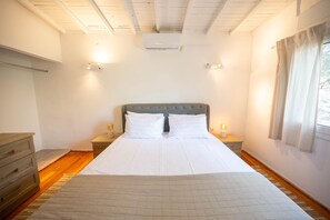 4 Schlafzimmer, Schreibtisch, Bügeleisen/Bügelbrett, kostenloses WLAN