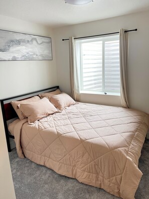 3 bedrooms, WiFi, bed sheets