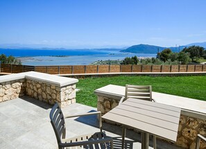 Outdoor dining - Lainas Sea View Lefkada 4 (Frini)