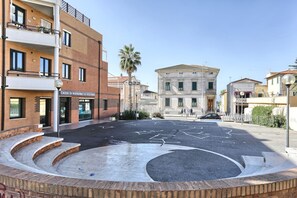 Exterior - TWO-ROOM APARTMENT SLEEPS 5 IN THE CENTRAL AREA-Rif. Palme2 (San Vincenzo)