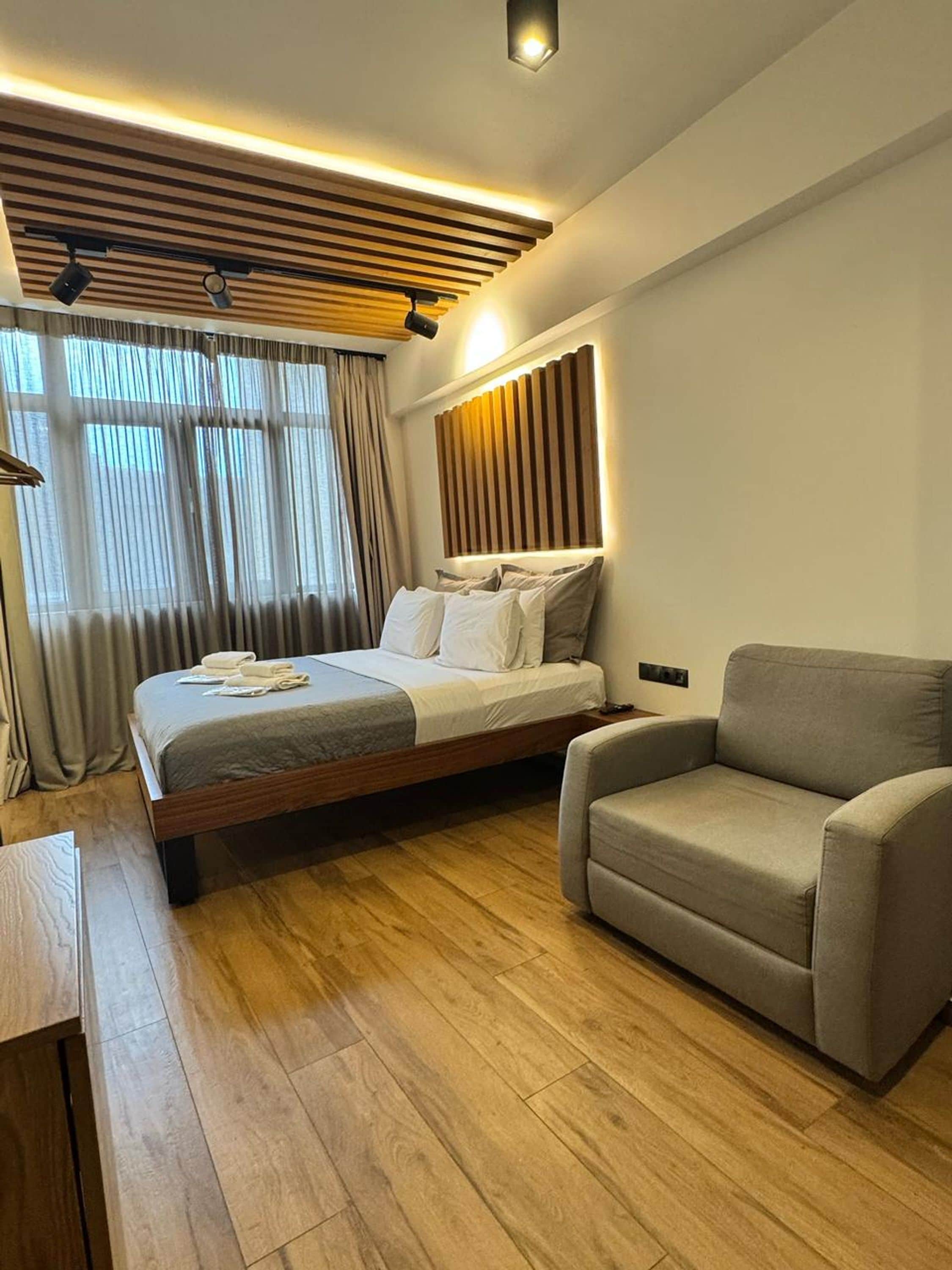 1 bedroom, desk, iron/ironing board, free WiFi