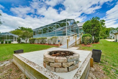 Sunny Dunnellon Home w Pool, Lanai & Grill!
