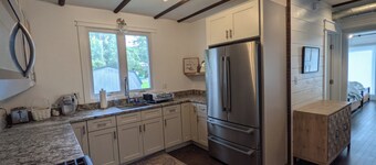 Historic Horse Barn Apartment in Goshen