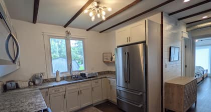 Historic Horse Barn Apartment in Goshen