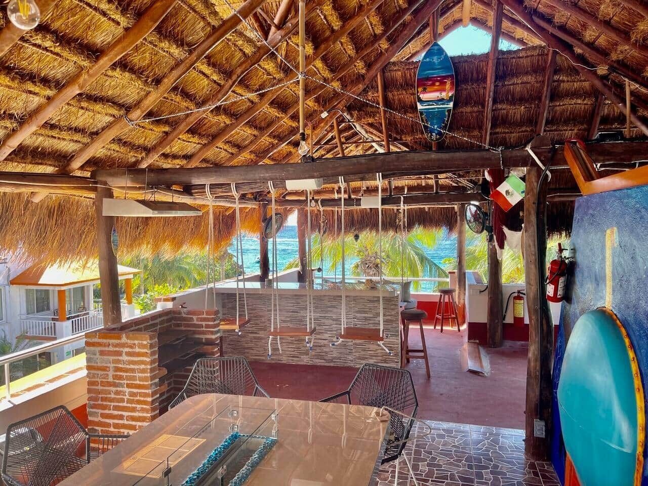 Bar (in der Unterkunft)