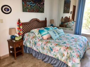 3 chambres, coffres-forts dans les chambres, fer et planche à repasser
