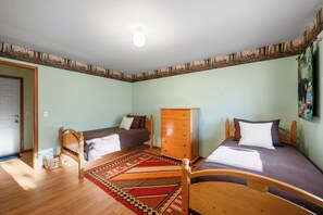 Basic Cabin | Free WiFi - Beau Bear (Big Bear City)