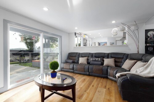 La Mesa Hillside Escape