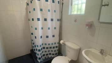Economy Room, Patio, Courtyard View | Bathroom