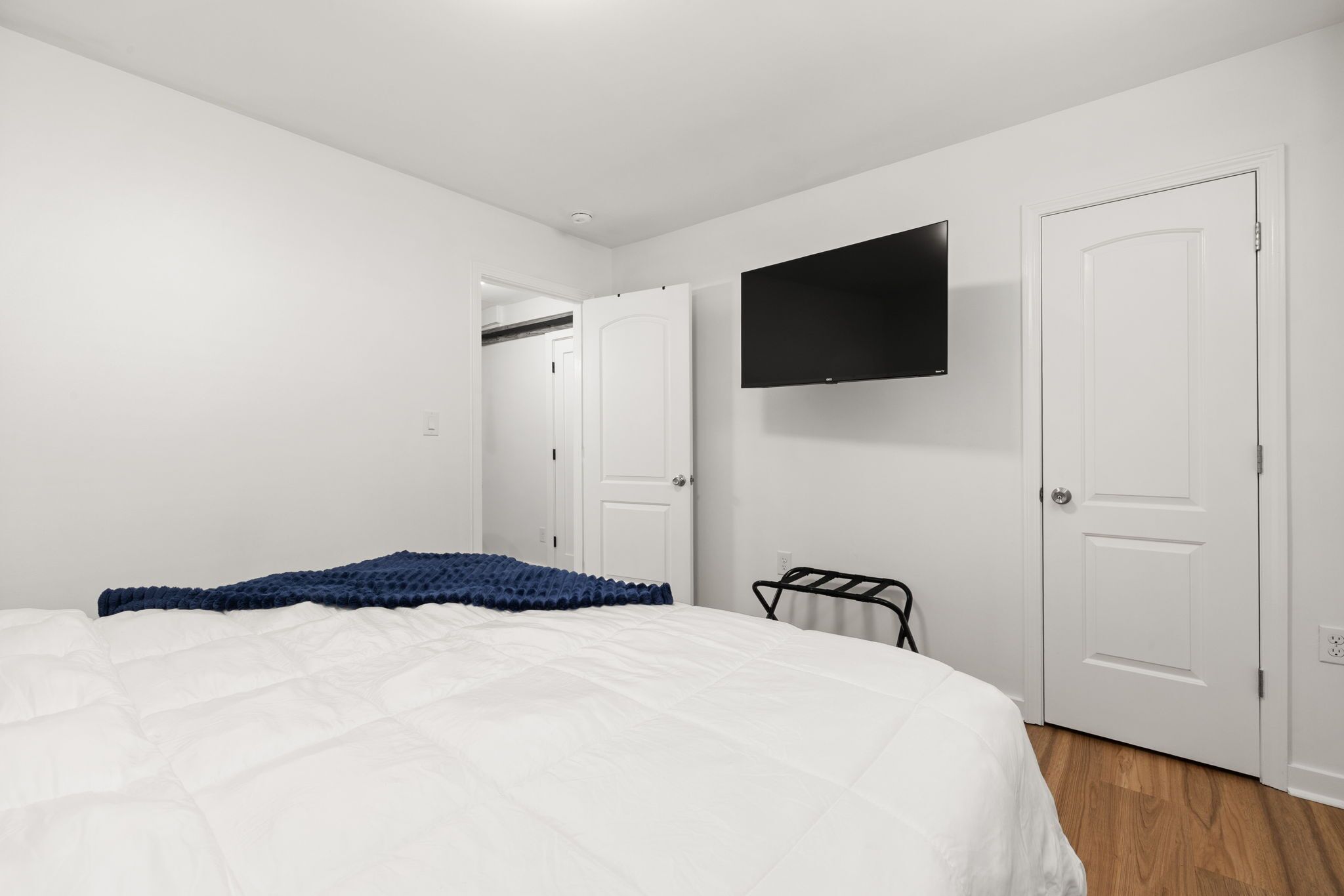1 bedroom, desk, iron/ironing board, travel crib