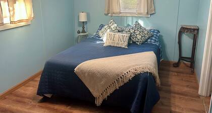 Serene 1-bedroom cabin in California Hot Springs perfect for relaxing