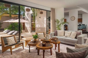Smart TV, offices - Villa Amaia | Lux 6BR Villa | Daily housekeeping & Concierge + Beach access included (Tulum)
