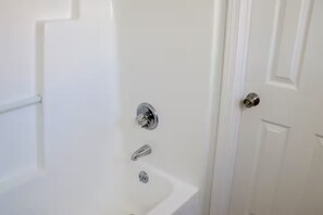 Shower, hair dryer, towels, soap - Retro Duplex | 2BR · Park & Splash Pad (Smithfield)