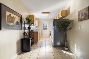 Unclassified image, 4 of 23, button