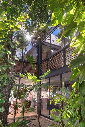 Exterior detail - Villa Itze | 5Bdrm Jungle Oasis w/ Pool & BBQ<br>Dedicated concierge<br>Beach access (Tulum)