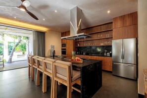 Fridge, microwave, oven, stovetop - CasaSense | Pool, Jaccuzi & Sauna | 4Bdrm Spacious Villa for up 12 guests<br>Dedicated concierge<br>Beach access (Tulum)