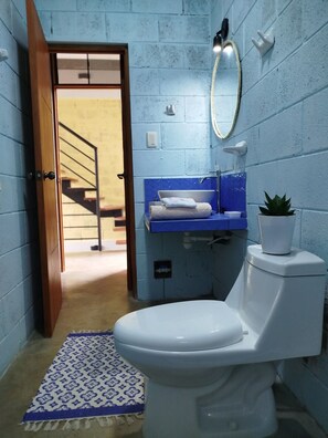 Bathroom - M&K House - Room MK - Double with garden view first level (Tarapoto)