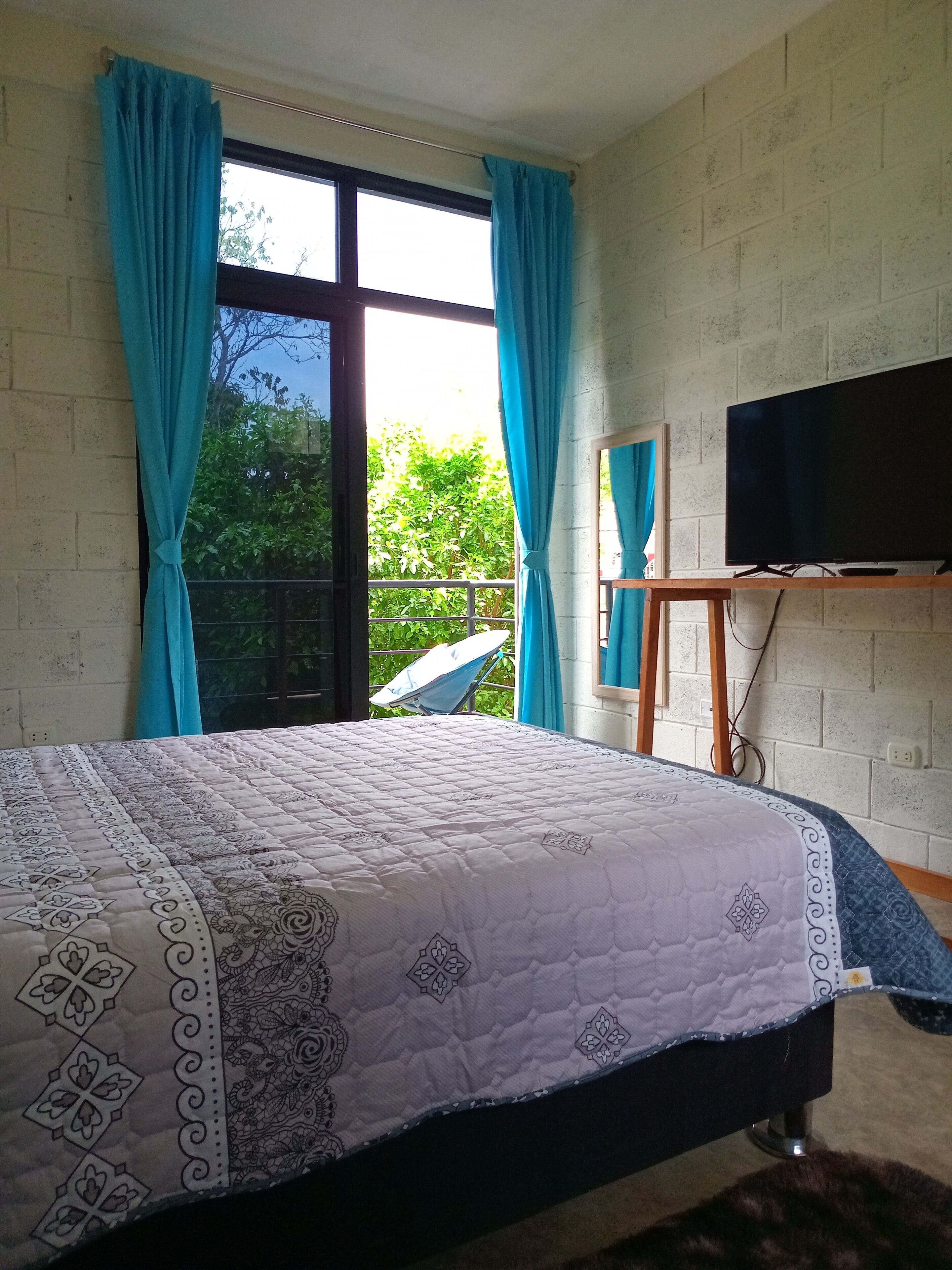1 chambre, fer et planche à repasser, Wi-Fi gratuit, draps fournis