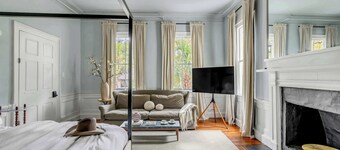 Huge King Suite w. Porches, near Downtown!