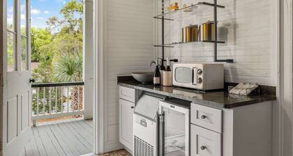 Historic Boutique Hotel Suite w. Waterviews!