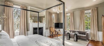 Exclusive Access to Circa 1785 Hotel w Water Views