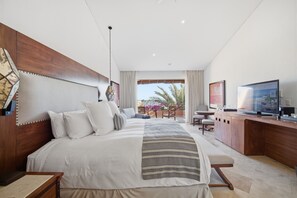3 bedrooms, Internet, bed sheets - Casa del Mar - Presidential Three Bedroom Suite O/V (B.C.S.)