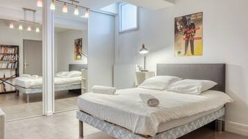 3 slaapkamers, een strijkplank/strijkijzer, wifi, beddengoed