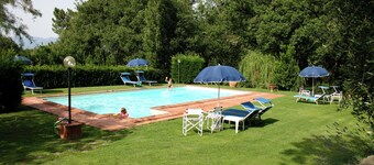Chalet at the gates of Chianti.  Ideal for couples with pets.
