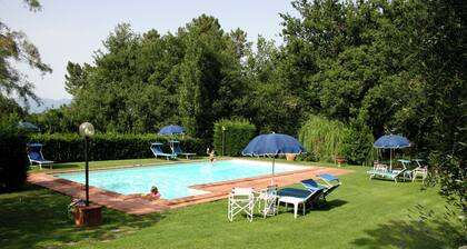 Chalet at the gates of Chianti. Ideal for couples with pets.