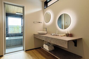 Bathroom - Hanashoubu Un Son Benir Amanohashidate (Miyazu)