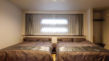 In-room safe, blackout curtains, free WiFi