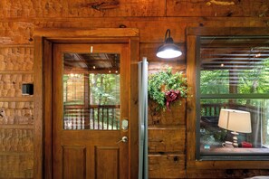 Interior - Secluded and Quaint Cabin with a Hot Tub and Fireplace (Sevierville)