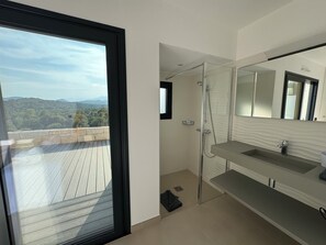 Shower, hair dryer, towels - Villa Casa Di Pinarellu (Zonza)